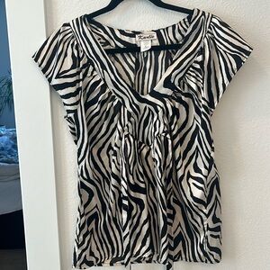 Karlie zebra top